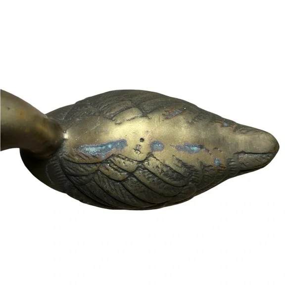 Vintage brass duck figurine decor - Picture 9 of 11